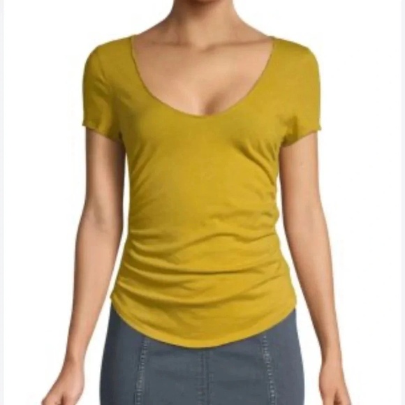 We the Free People Scoop Neck Ruched Side T-Shirt Size S Casual in Lush Lime - Picture 1 of 10